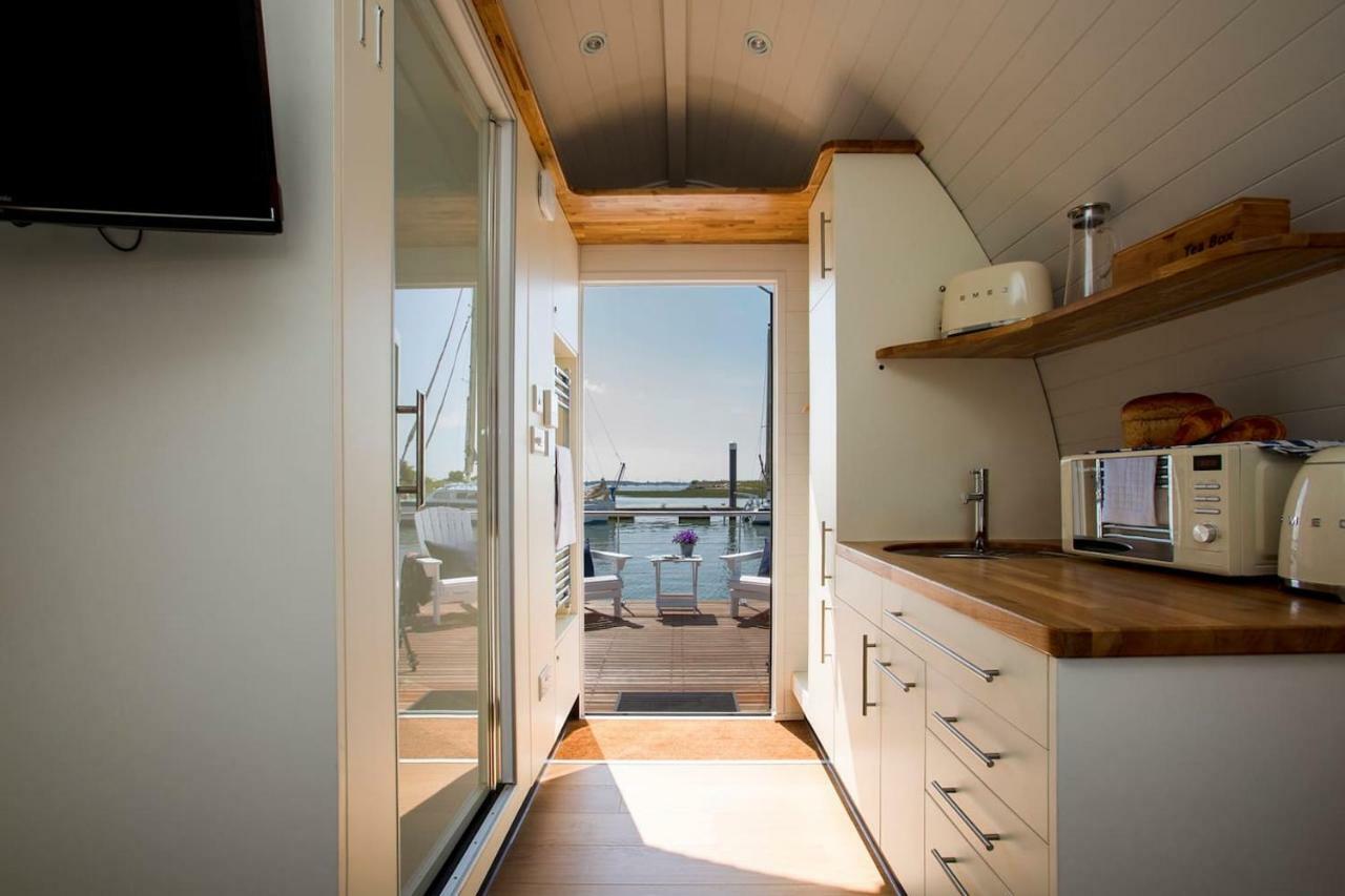 Sea Breeze Ark 900 호텔 엠스워스 외부 사진